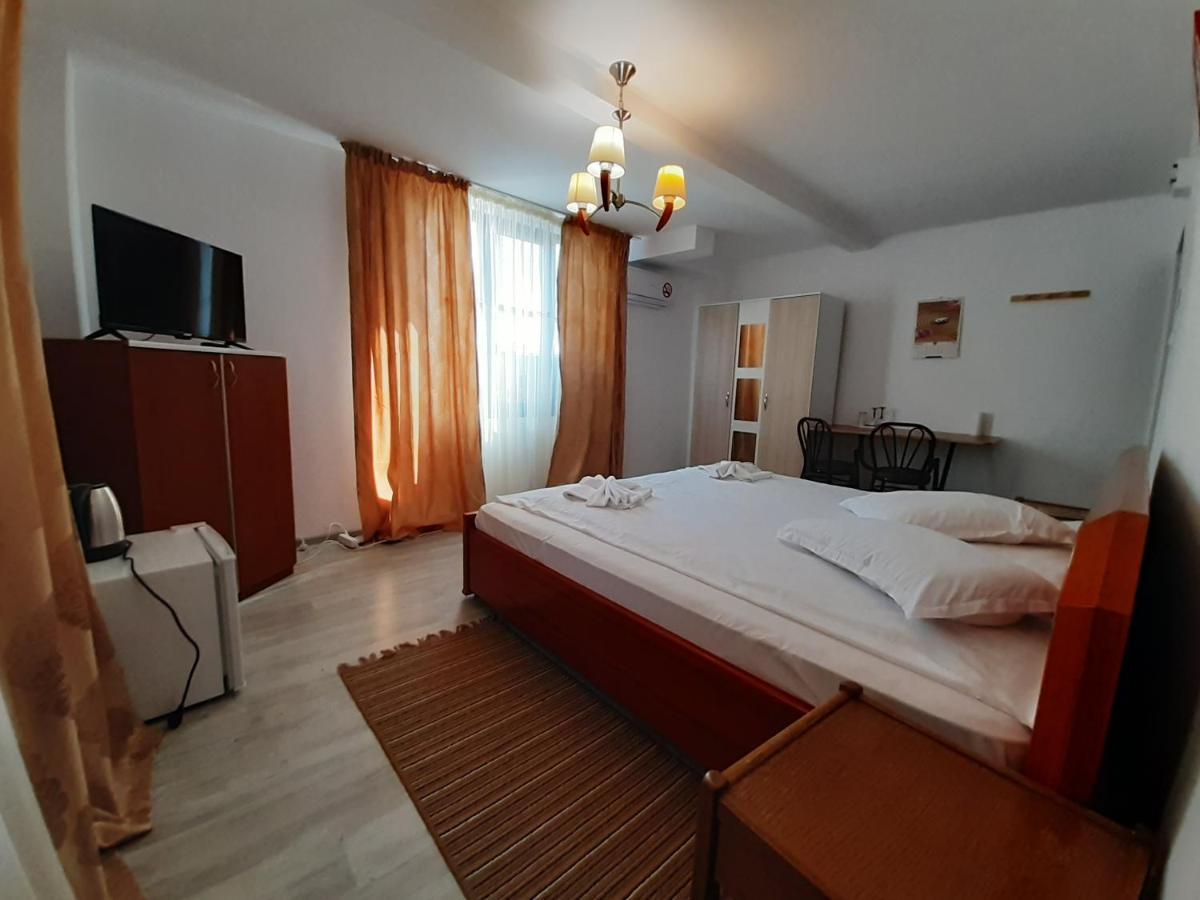 Ferienwohnung Copou Holding House Iasi Exterior foto