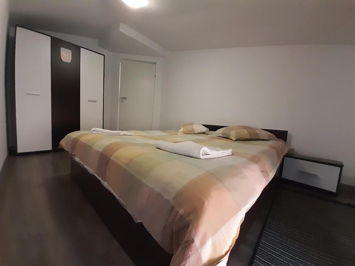 Ferienwohnung Copou Holding House Iasi Exterior foto