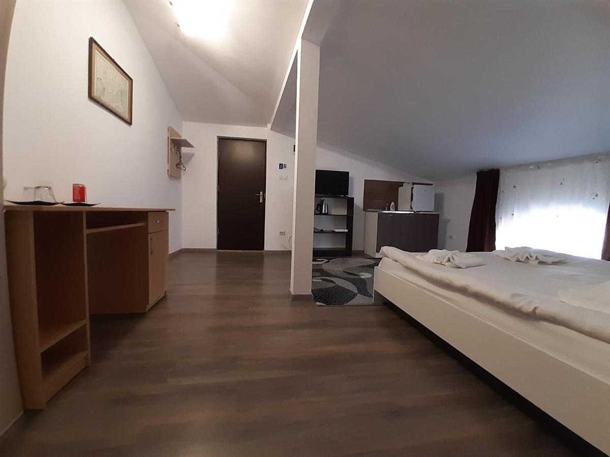 Ferienwohnung Copou Holding House Iasi Exterior foto
