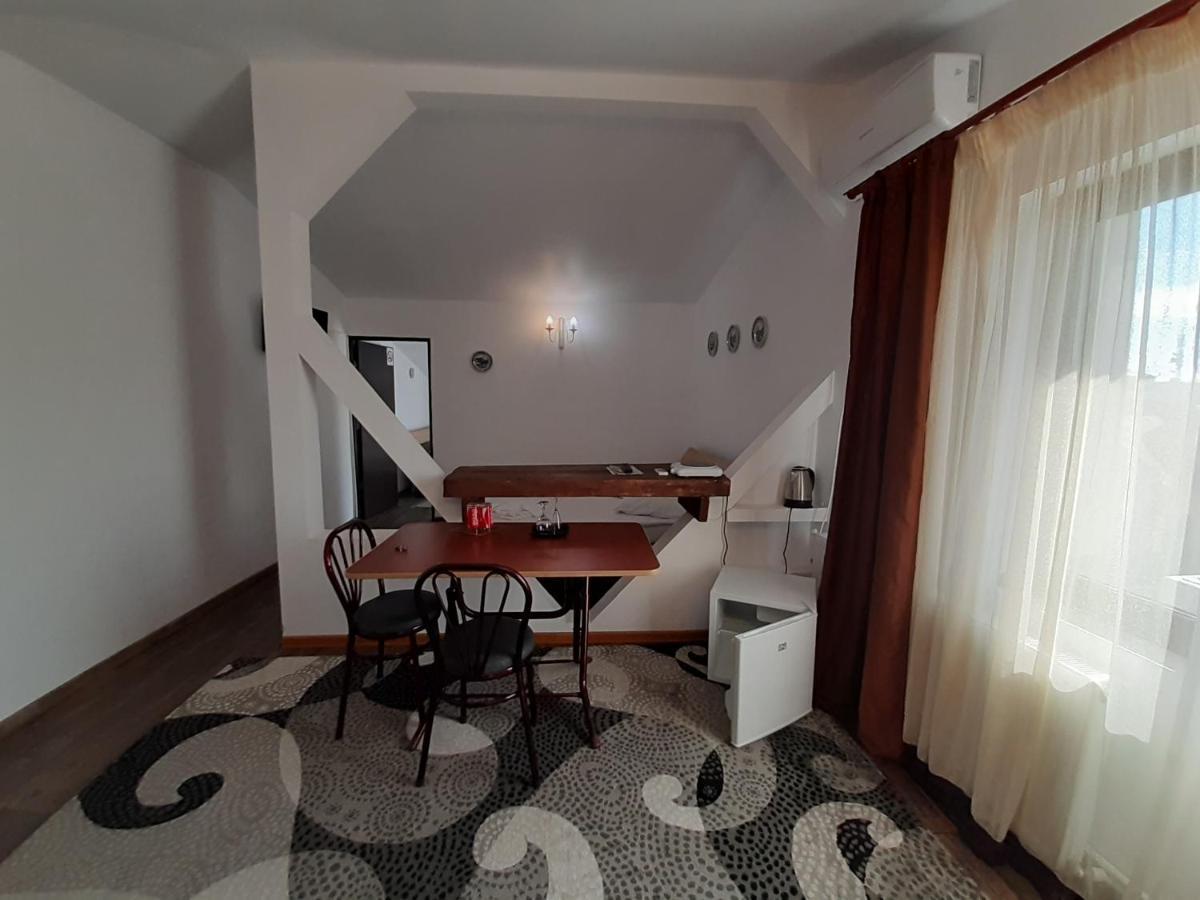 Ferienwohnung Copou Holding House Iasi Exterior foto